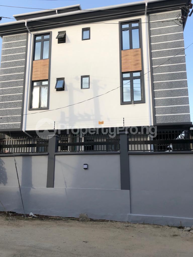 3 bedroom Flat / Apartment for rent Yaba, Lagos. Yaba Lagos
