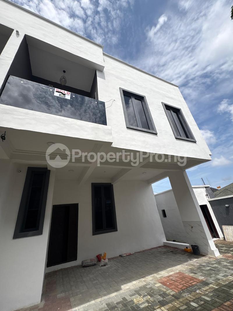 3 bedroom House for rent Around Uba Bank Sangotedo Sangotedo Lagos