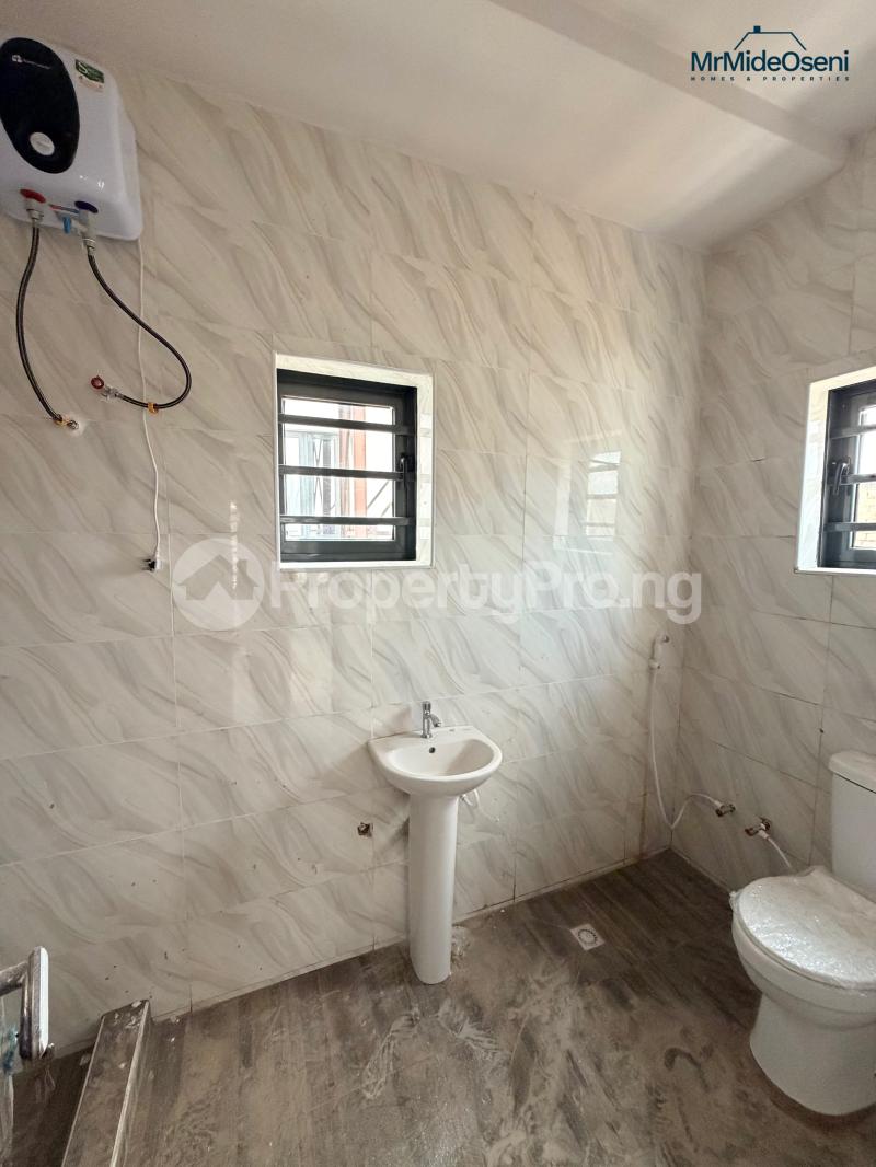 3 bedroom Flat / Apartment for sale Kolapo Ishola Gra Akobo Ibadan Oyo