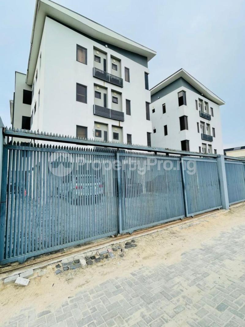 3 bedroom Flat / Apartment for rent Osapa london Lekki Lagos