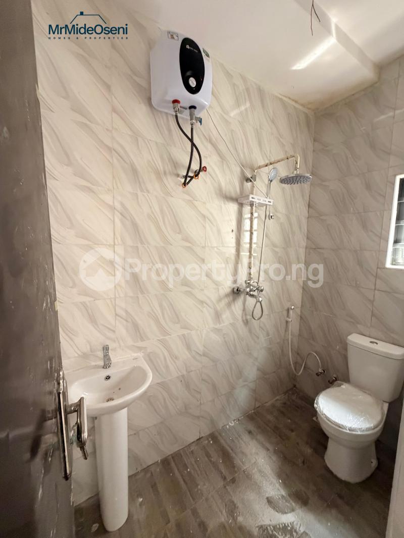 3 bedroom Flat / Apartment for sale Kolapo Ishola Gra Akobo Ibadan Oyo