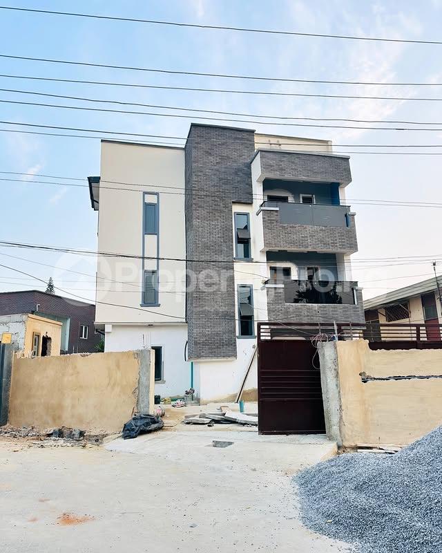 3 bedroom House for sale Gbagada Lagos - 7