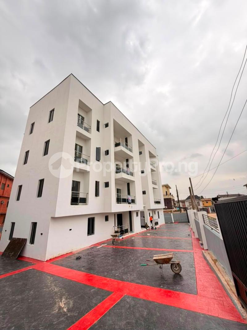 3 bedroom Flat / Apartment for sale Gbagada Lagos