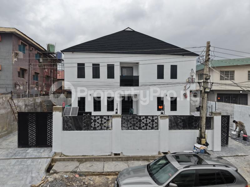 3 bedroom House for sale Gbagada Ifako-gbagada Gbagada Lagos