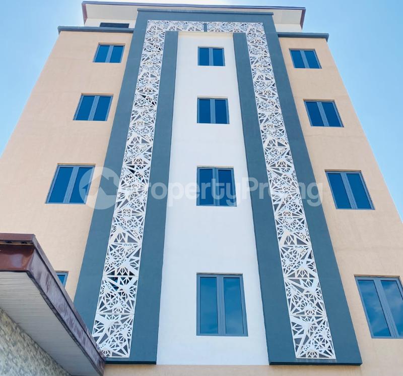 3 bedroom Flat / Apartment for rent Alagomeji Yaba Lagos