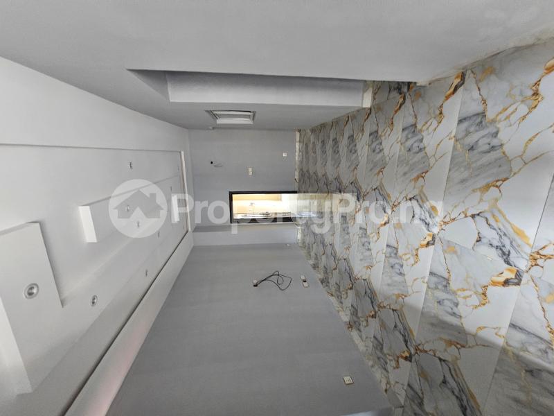 3 bedroom House for rent Along Von Garden Estate Road Lugbe Abuja