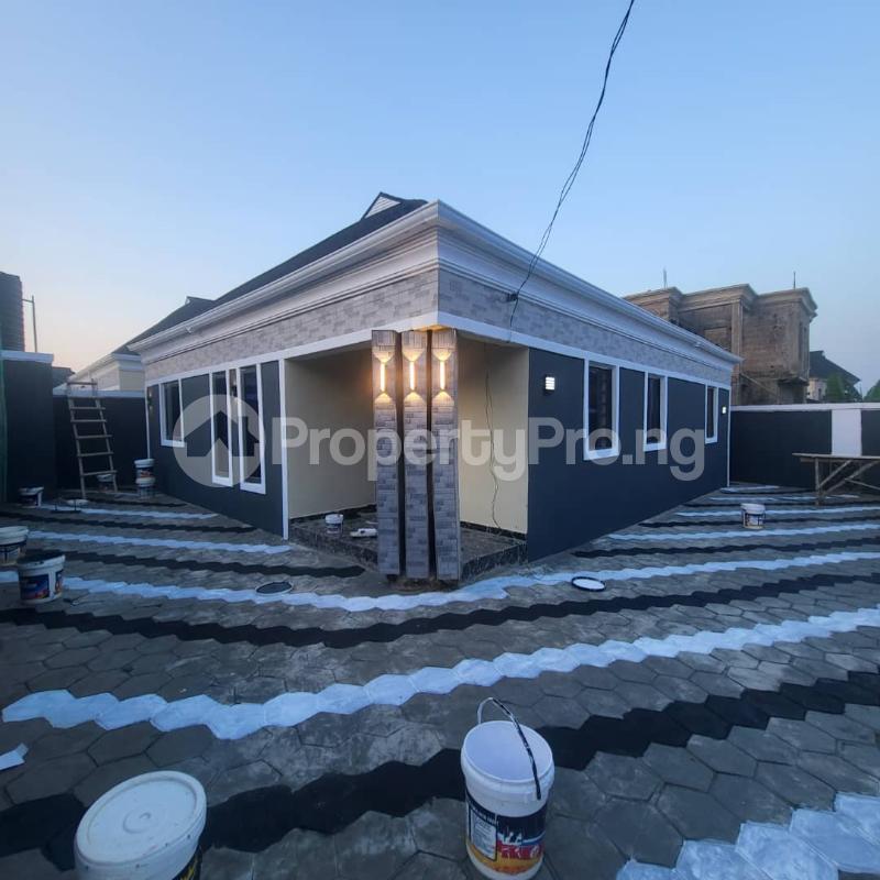 3 bedroom Flat / Apartment for sale Elebu Ibadan Oyo