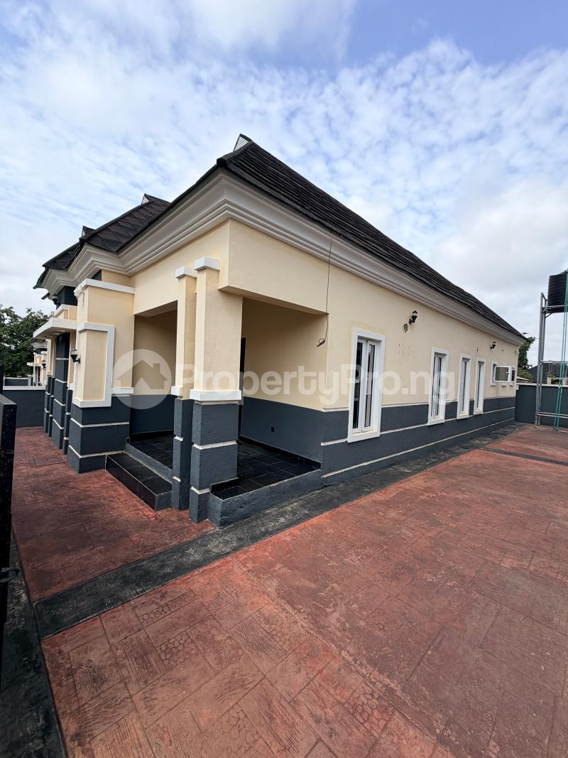 3 bedroom House for sale Bashorun Housing Estate Akobo. Opposite Kolapo Ishola Gra Akobo Ibadan Oyo