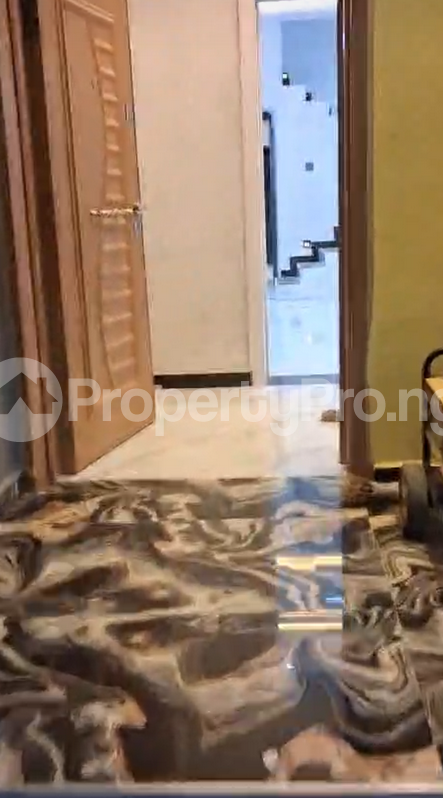 3 bedroom House for sale Off Aladelola Street, Ikosi-Ketu Kosofe/Ikosi Lagos