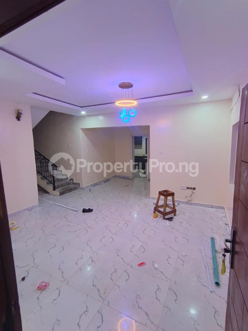 3 bedroom House for rent Ogidsn Sangotedo Ajah Lagos