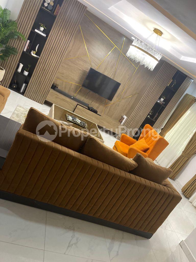 3 bedroom Flat / Apartment for shortlet chevron Lekki Lagos