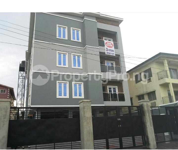 3 bedroom Commercial Property for rent By Commercial Avenue, Off Hebert Macaulay Way, Yaba, Lagos. Sabo Yaba Lagos