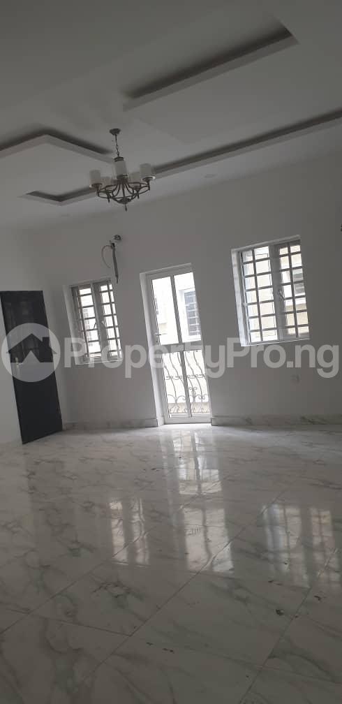 3 bedroom Flat / Apartment for sale By Herbert Macaulay Way, Yaba, Lagos. Adekunle Yaba Lagos