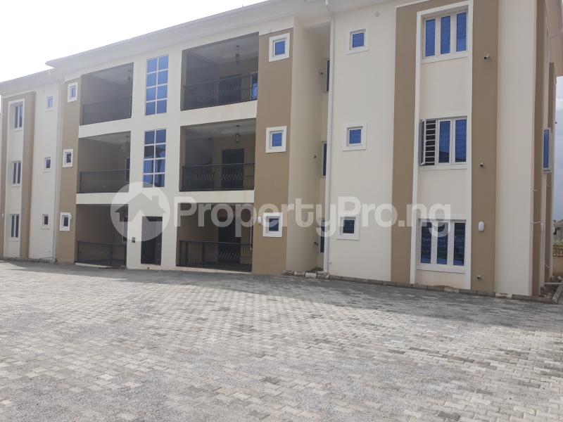 3 bedroom House for rent Von/ Trademoore Axis Lugbe Abuja