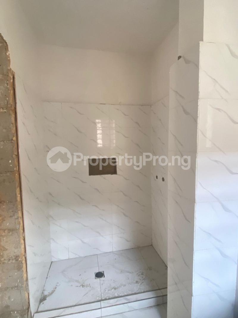 3 bedroom Flat / Apartment for sale  Alagomeji Yaba Lagos