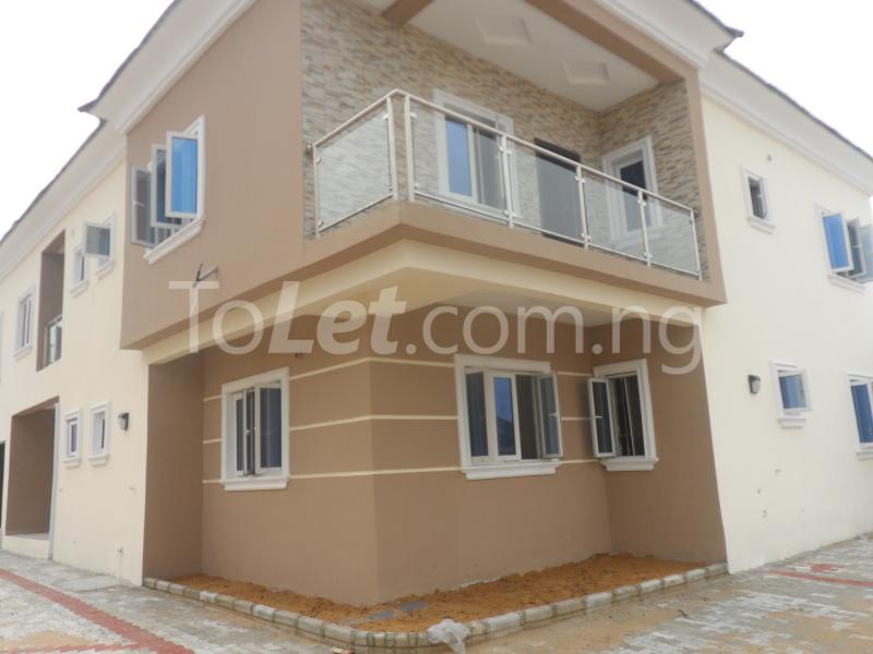 3 bedroom Flat / Apartment for rent Oba Ogunfayo Royal Estate Awoyaya Ajah Lagos