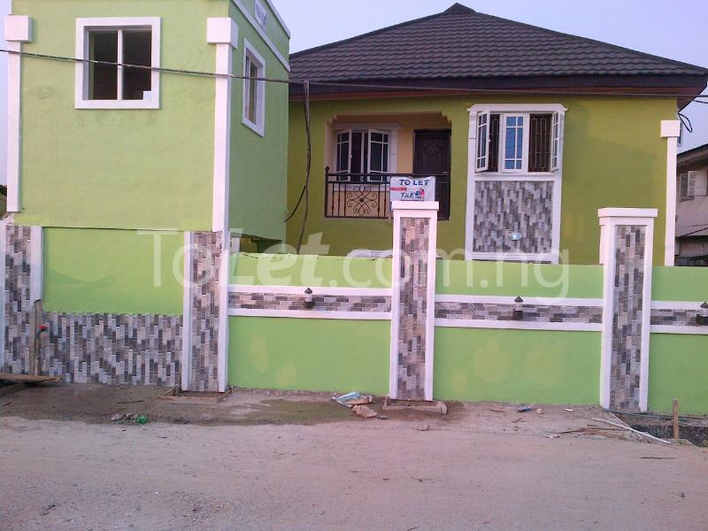 3 bedroom Flat / Apartment for rent Okungade Okuneye Street Mende Maryland Lagos