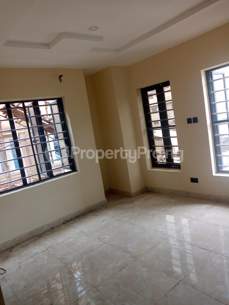 3 bedroom Flat / Apartment for rent Ebute Metta Adekunle Yaba Lagos