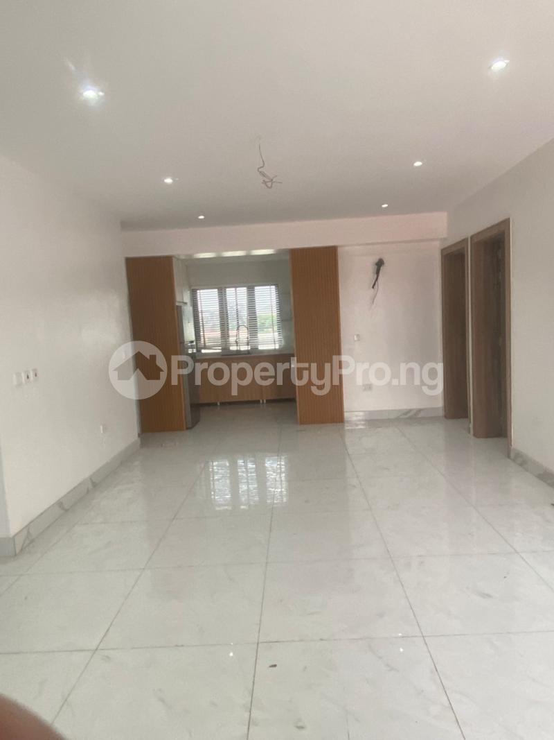 3 bedroom Flat / Apartment for sale  Alagomeji Yaba Lagos
