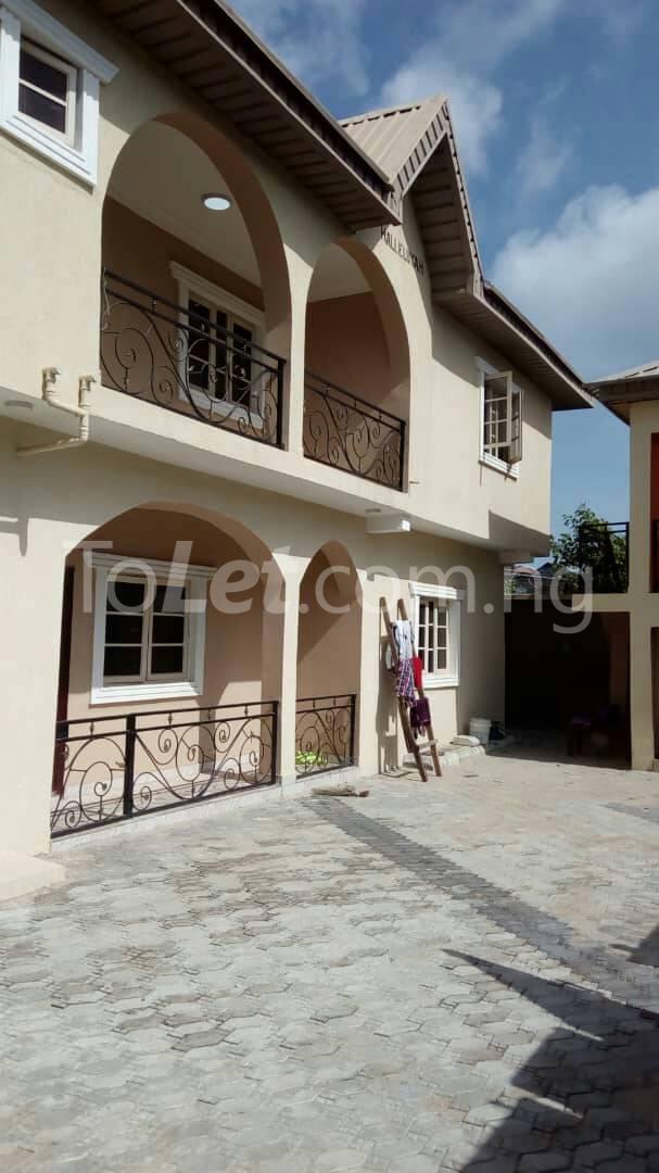 3 bedroom Flat / Apartment for rent Ologolo Lekki Lagos