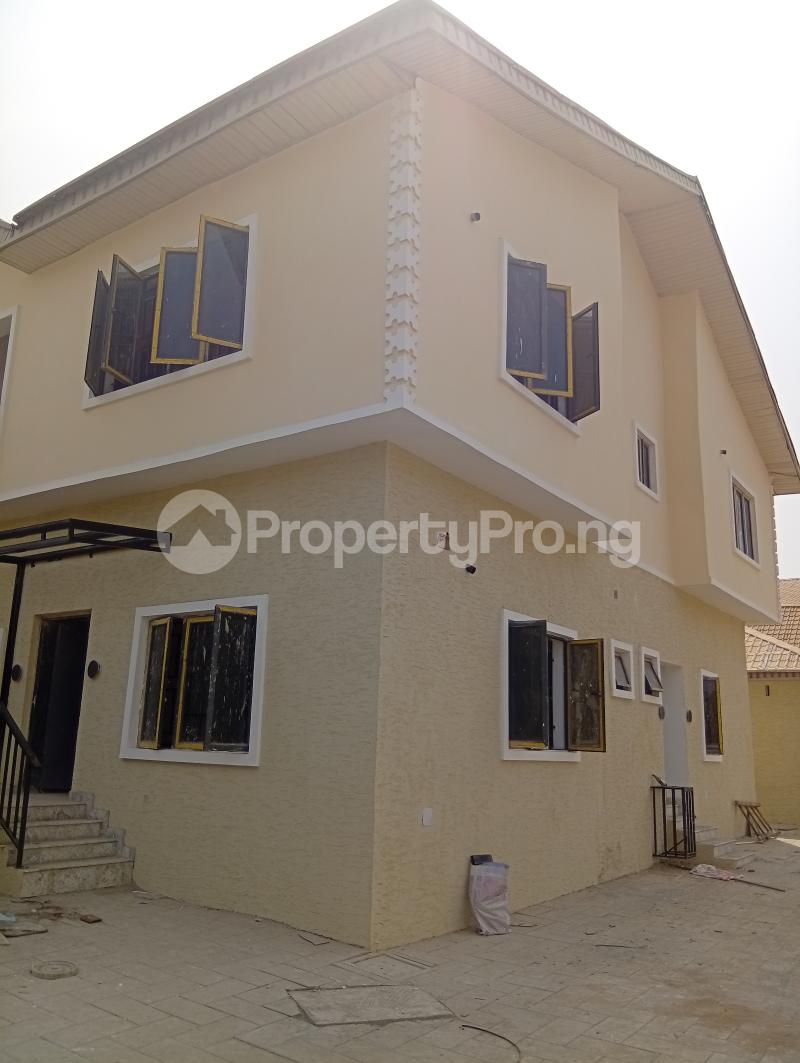 3 bedroom Flat / Apartment for rent Gwarinpa Abuja