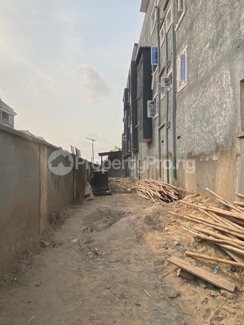 3 bedroom Flat / Apartment for rent Ebute Metta Adekunle Yaba Lagos