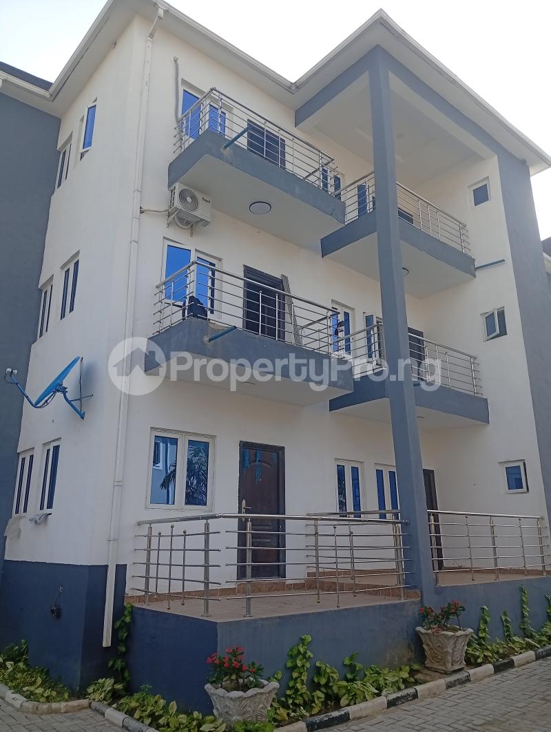 3 bedroom Flat / Apartment for rent By Gilmore Jahi Abuja