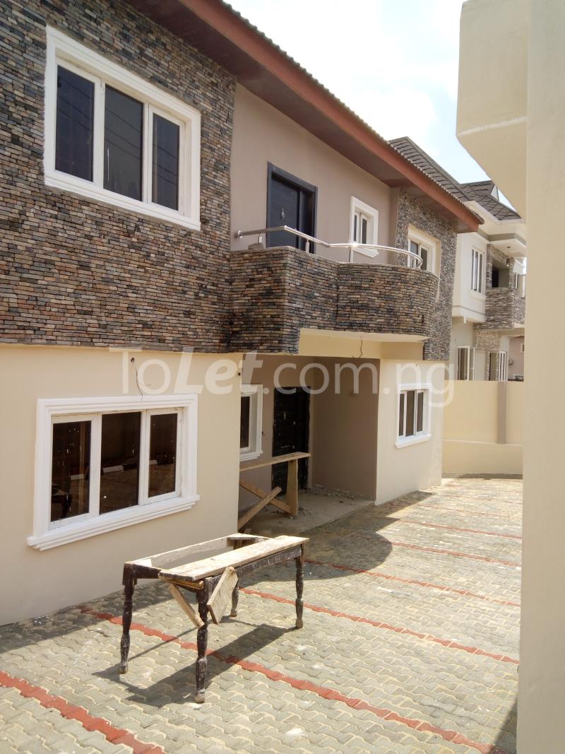 4 bedroom Flat / Apartment for rent 11b Bashiru Shittu Road Magodo Kosofe/Ikosi Lagos