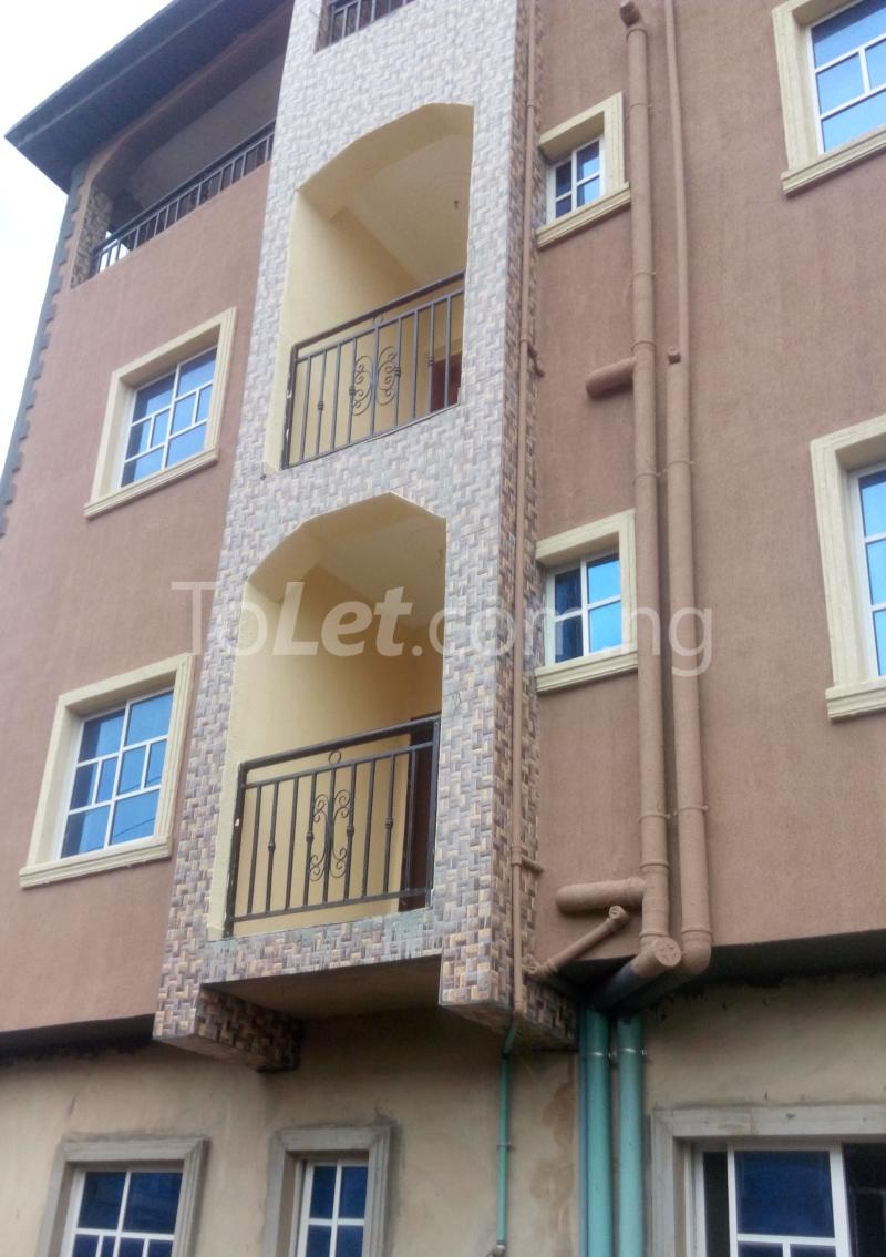 3 bedroom Flat / Apartment for rent Tapa Street, Close To Olauta Road, Bariga Shomolu Lagos