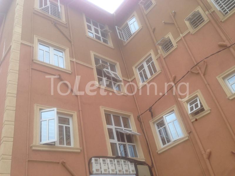 3 bedroom Flat / Apartment for rent Iwaya Road Onike Yaba Lagos