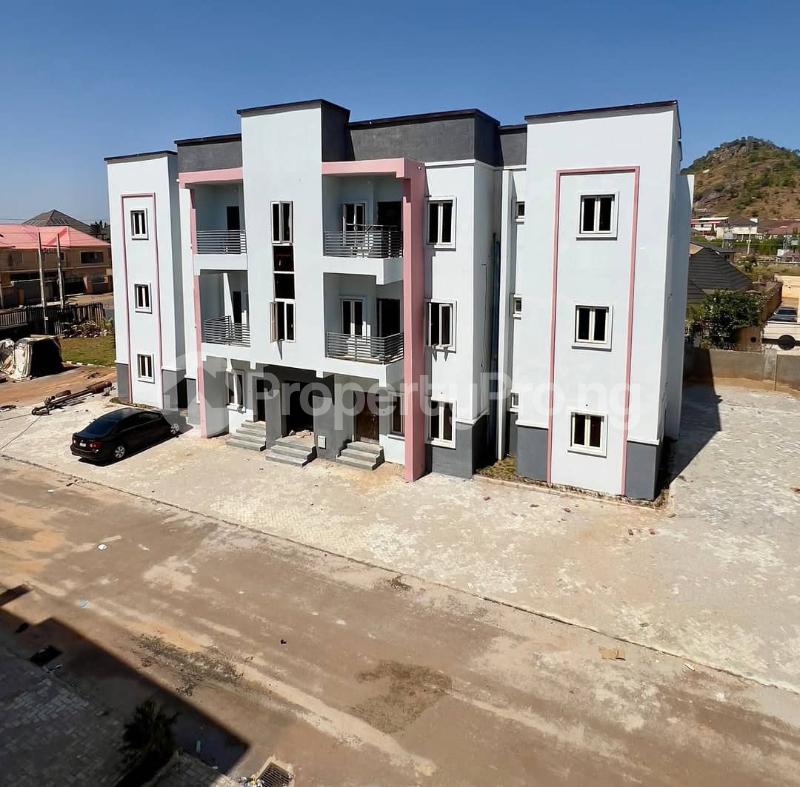 3 bedroom Flat / Apartment for sale Dawaki Gwarinpa Abuja