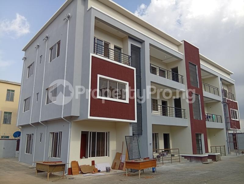 3 bedroom Flat / Apartment for rent Gilmore, Jahi Abuja