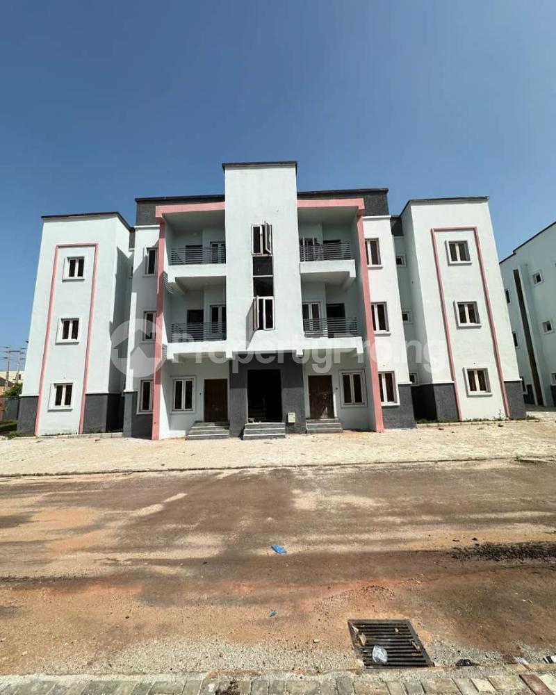 3 bedroom Flat / Apartment for sale Dawaki Gwarinpa Abuja