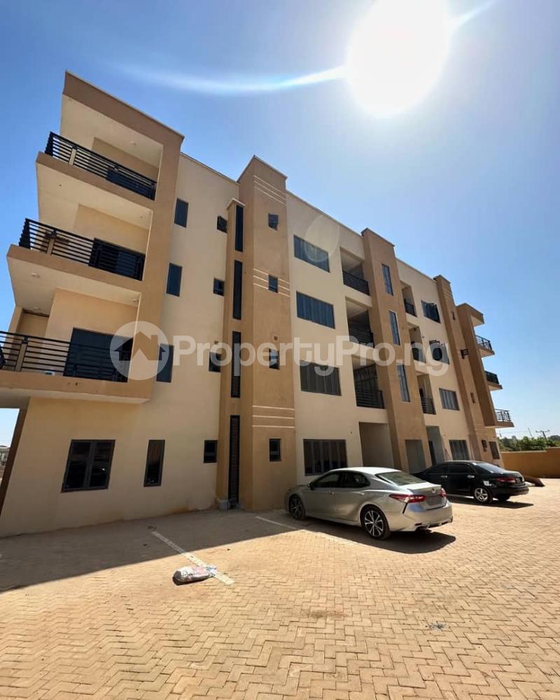 3 bedroom Flat / Apartment for sale On A Tarred Road Kado Abuja