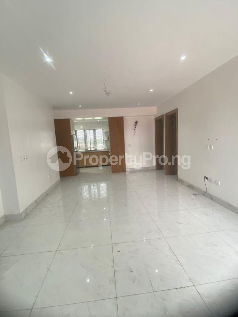 3 bedroom Flat / Apartment for sale  Alagomeji Yaba Lagos