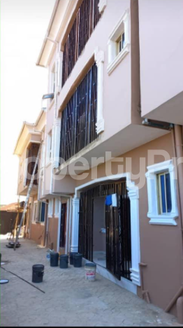 3 bedroom Flat / Apartment for rent   Bariga Shomolu Lagos