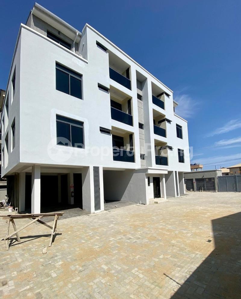 3 bedroom Flat / Apartment for rent ONIRU Victoria Island Lagos