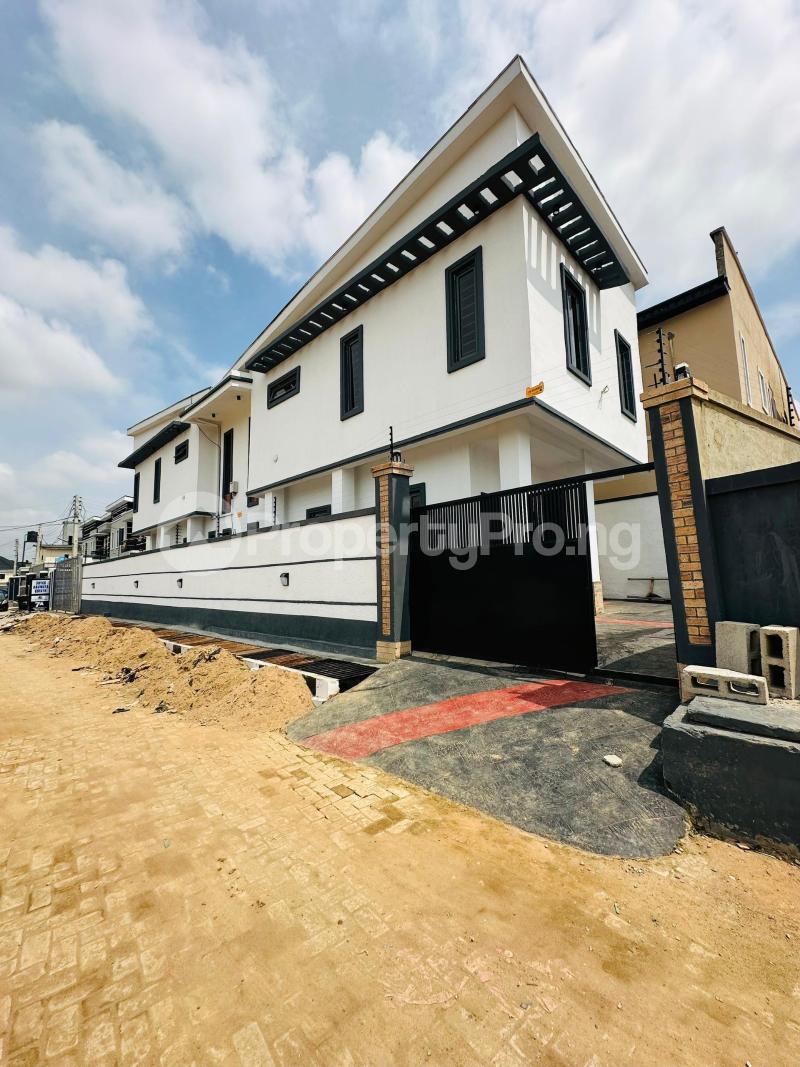 3 bedroom House for sale Omole phase 2 Ojodu Lagos