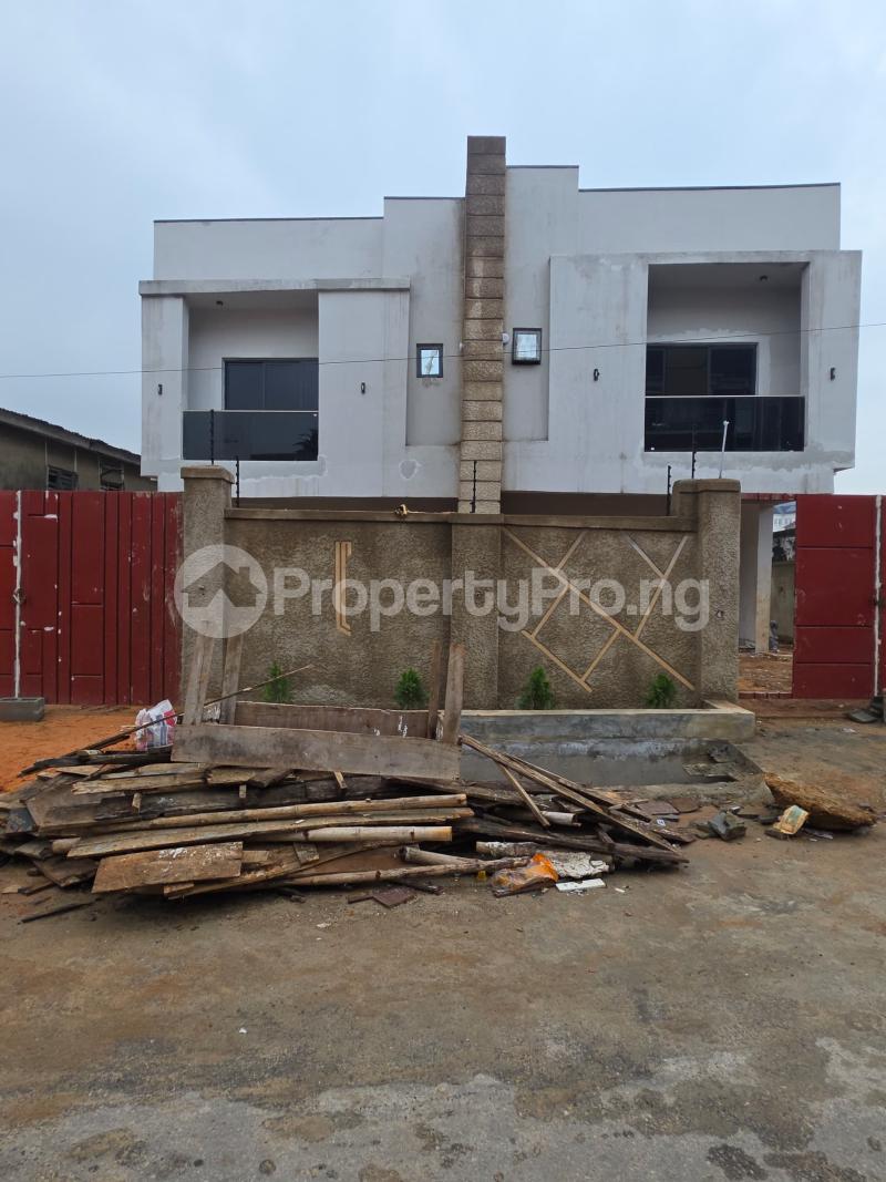 3 bedroom House for sale Off College Road Ogba Lagos