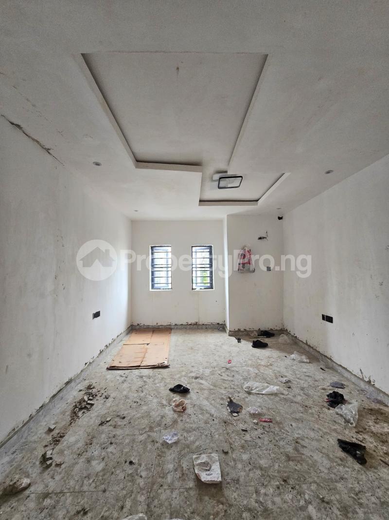 3 bedroom House for sale Ilupeju Lagos