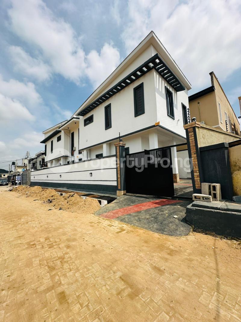 3 bedroom House for sale Omole phase 2 Ojodu Lagos