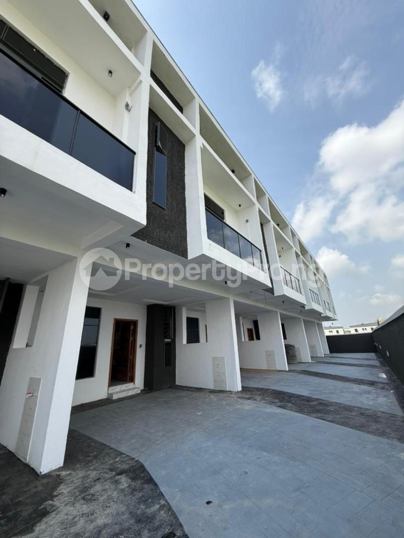 3 bedroom House for sale Abraham adesanya estate Ajah Lagos