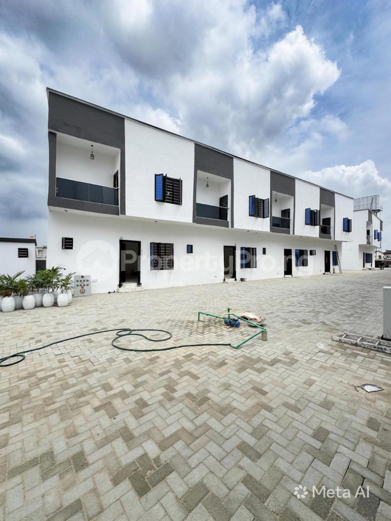 3 bedroom House for sale General Paint Lekki Lagos