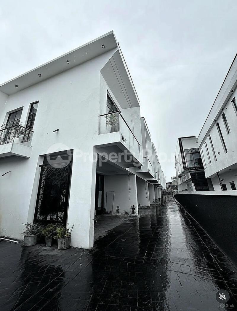 3 bedroom House for sale Ikota Lekki Lagos