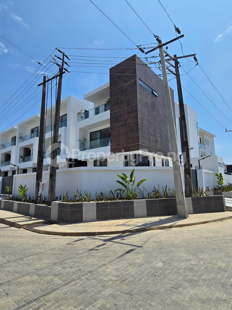 4 bedroom House for sale Thomas estate Ajah Lagos