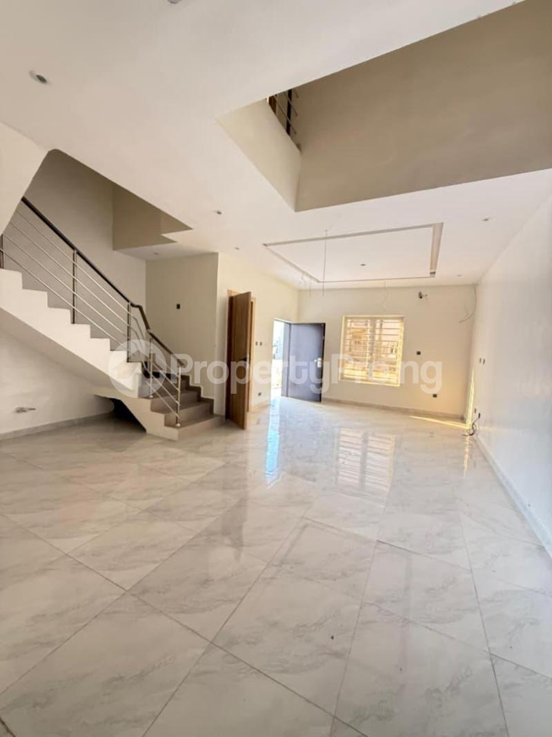 3 bedroom House for sale Capital Terraces, Idera Scheme, Along The Lekki Epe Expressway, Lagos. Eleko Junction Ibeju-Lekki Lagos
