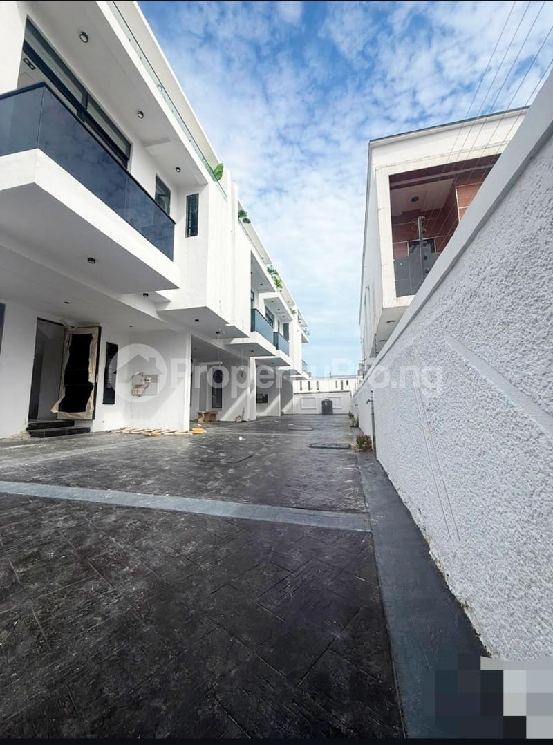 3 bedroom House for sale Ikota Lekki Lagos