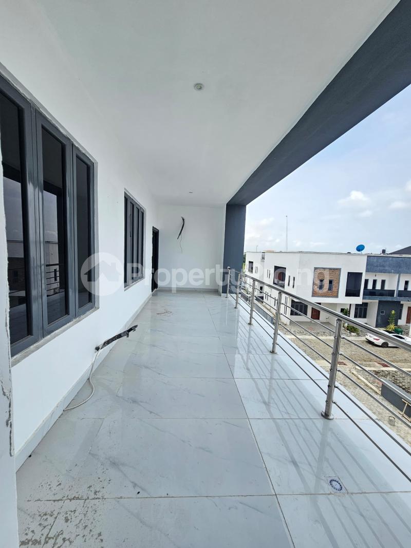 3 bedroom Flat / Apartment for rent Lekki Lagos