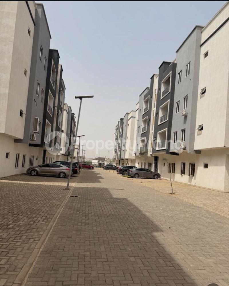 3 bedroom Flat / Apartment for sale Located At Dakibiyu Side Of Wuye Wuye Abuja