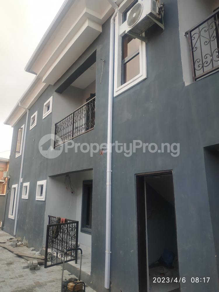 3 bedroom House for rent Soluyi Gbagada Lagos